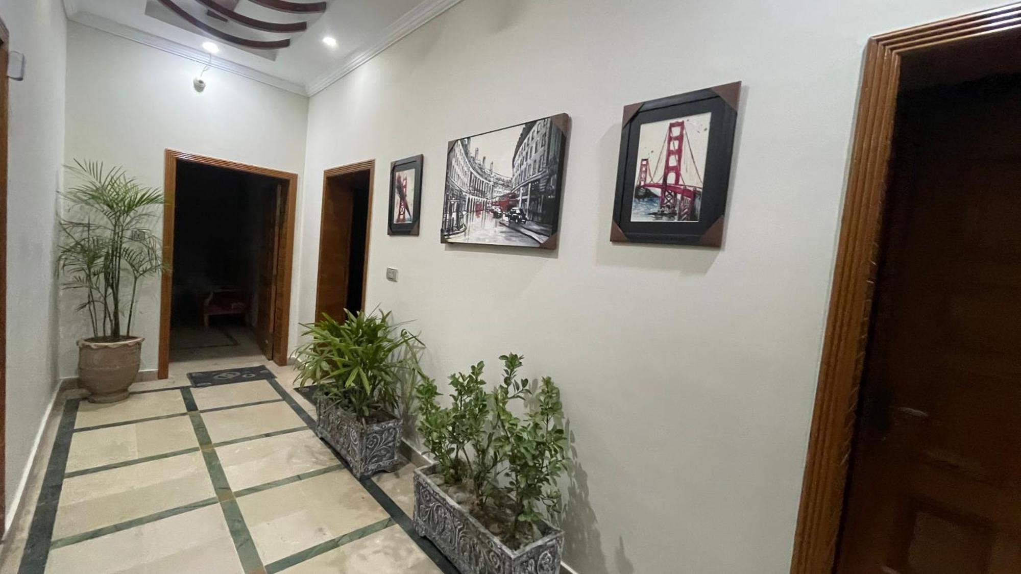 Midways Guest House And Hotels Islamabad Exteriör bild