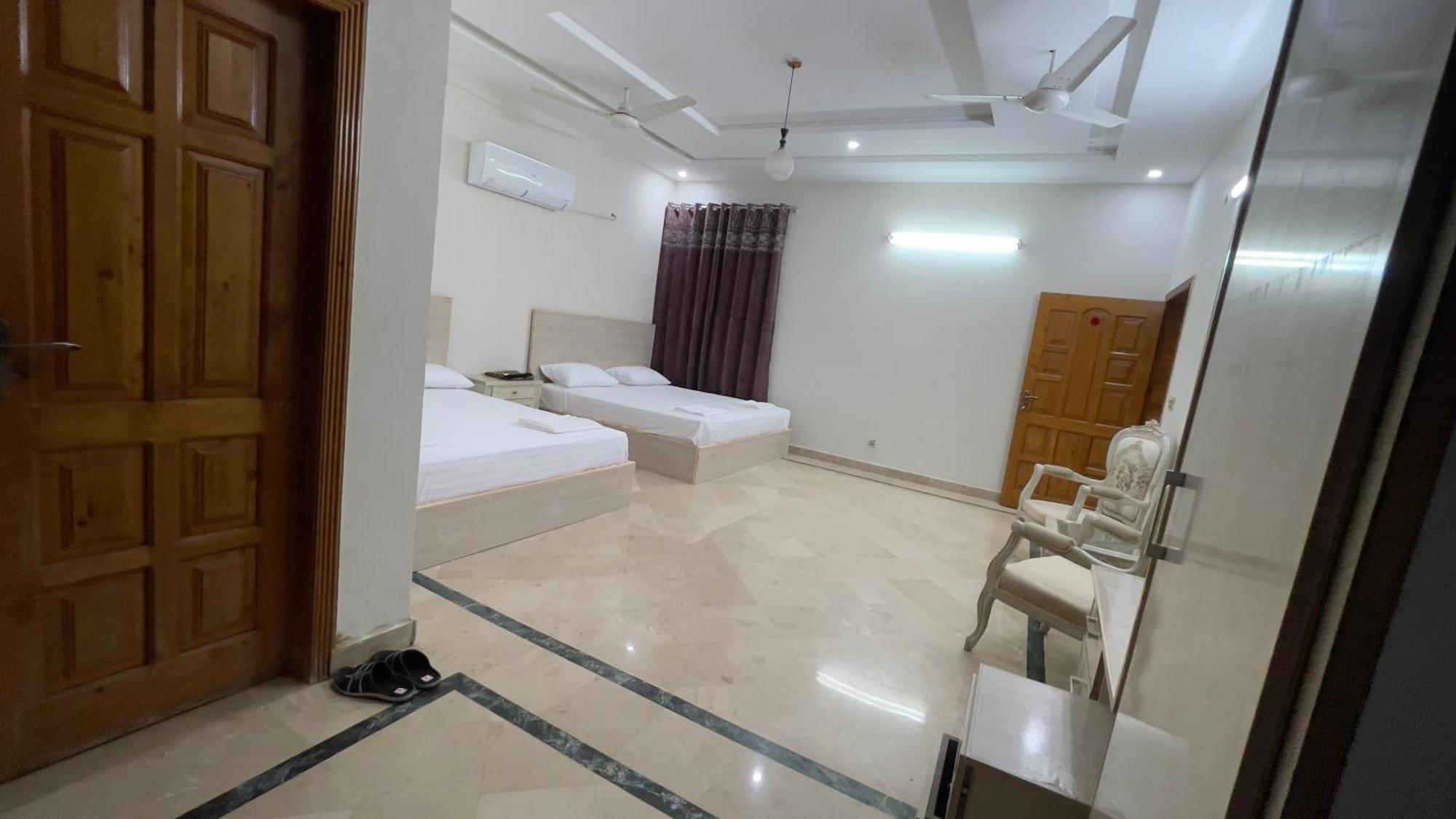 Midways Guest House And Hotels Islamabad Exteriör bild