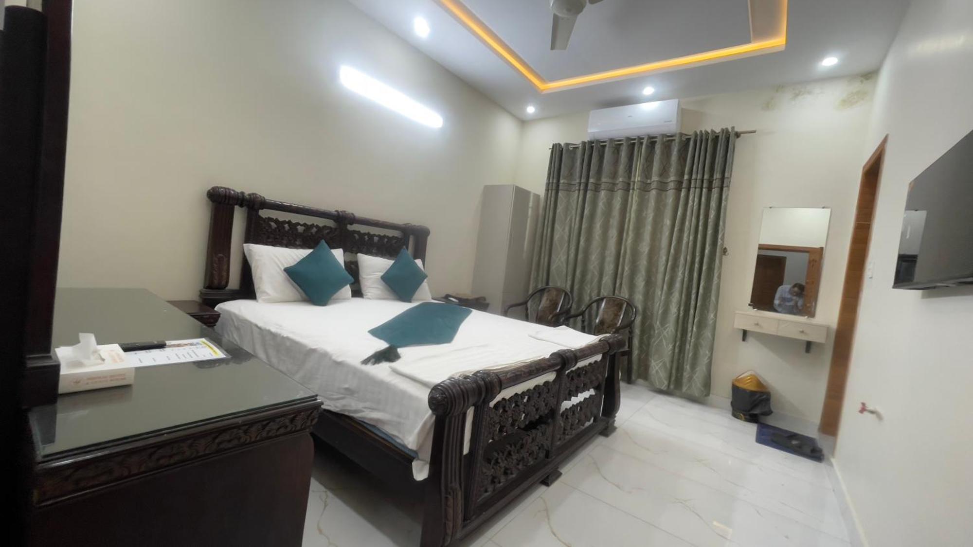 Midways Guest House And Hotels Islamabad Exteriör bild