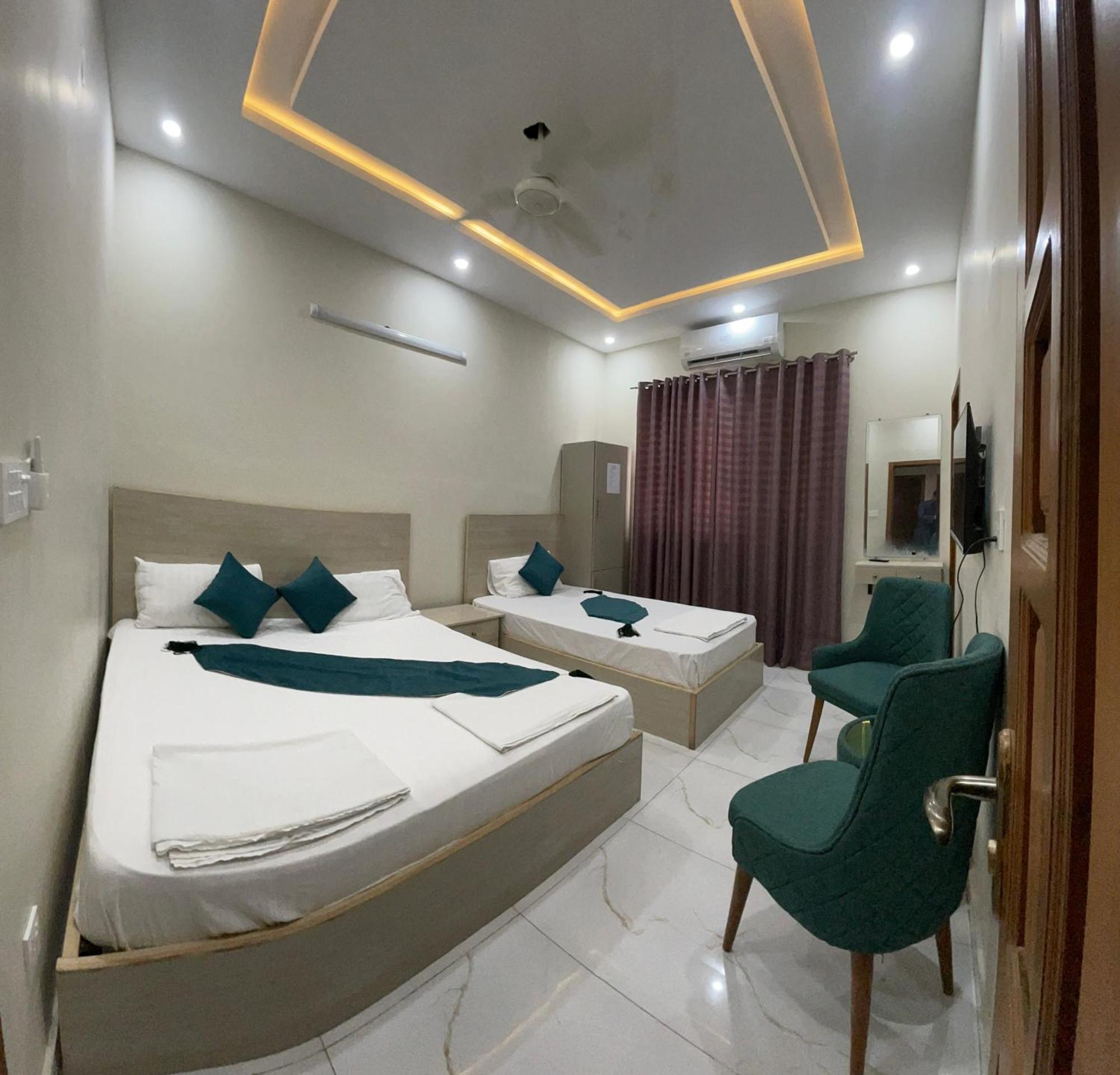 Midways Guest House And Hotels Islamabad Exteriör bild