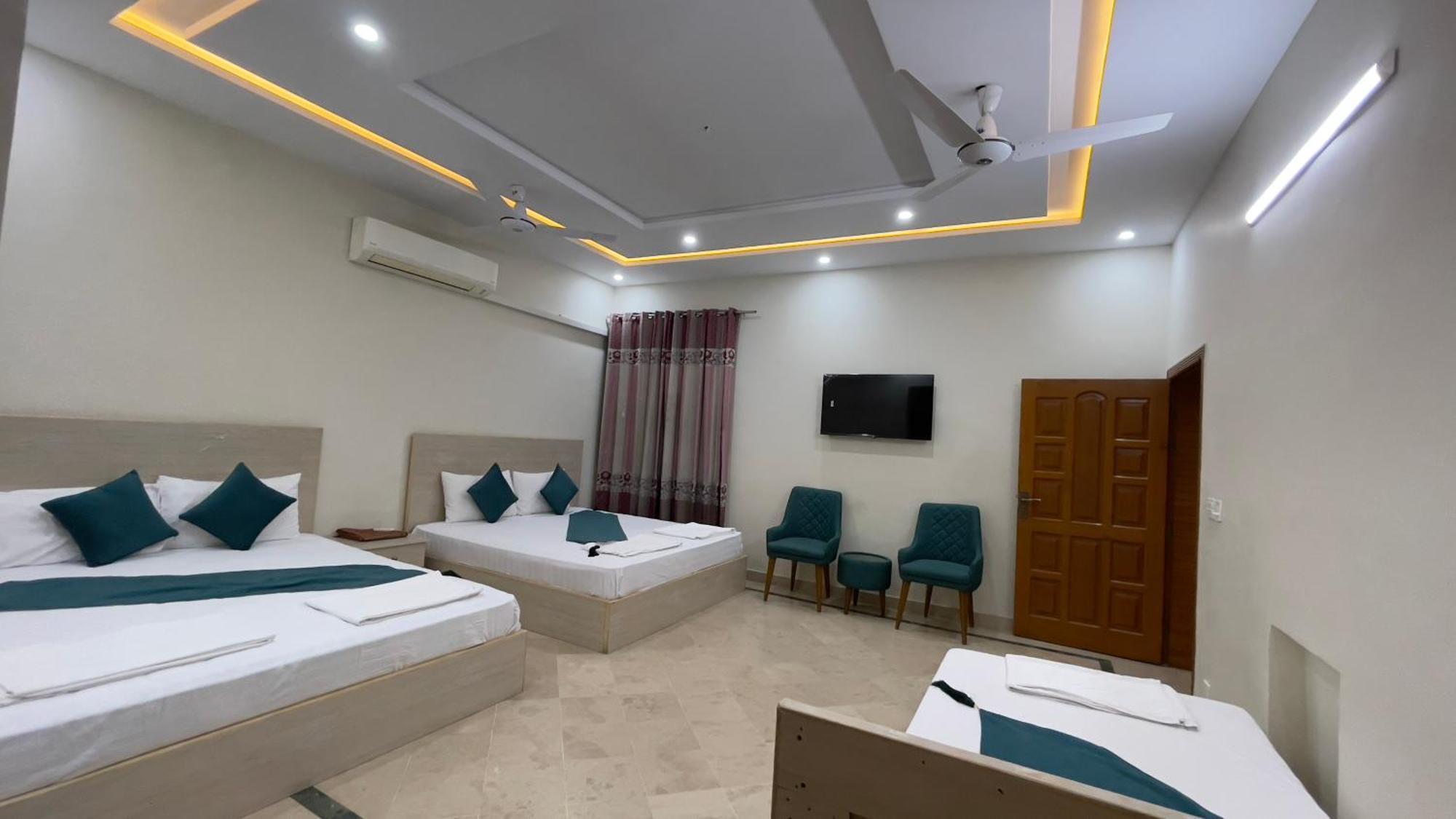 Midways Guest House And Hotels Islamabad Exteriör bild